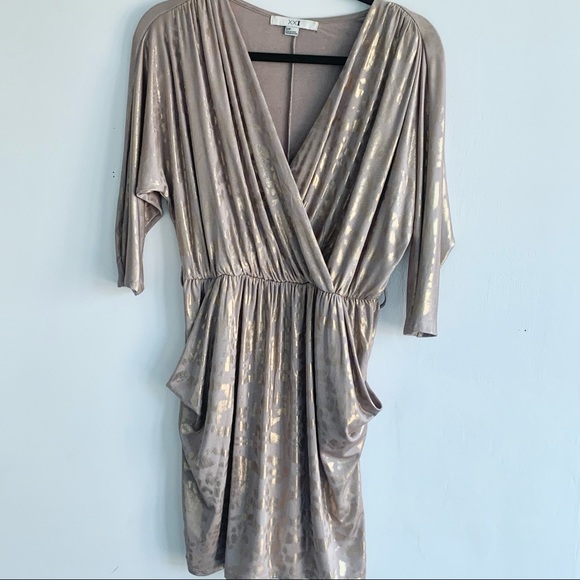 Gold Dress - Picture 1 of 1